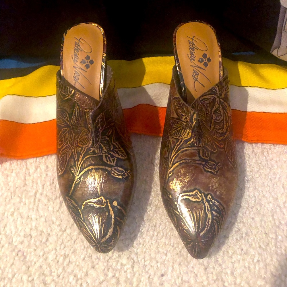 Patricia Nash Ruffina Leather Heel Mules